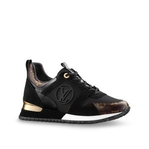 BRAND NEW LOUIS VUITTON BLACK SUEDE RUNAWAY SNEAKERS